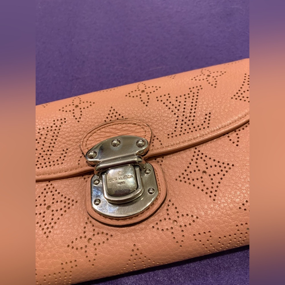 Louis Vuitton Amelia Trifold Wallet - Picture 7 of 13